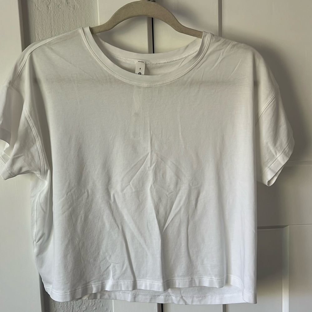 Lululemon Cropped Tee size 8
